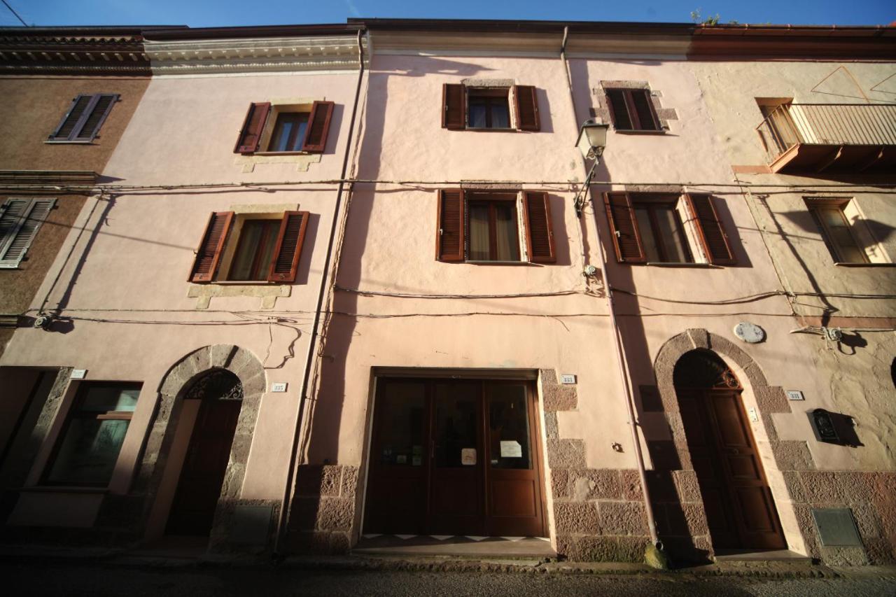 Affitta Camere Casa Delle Rose Villanova Monteleone Exterior photo